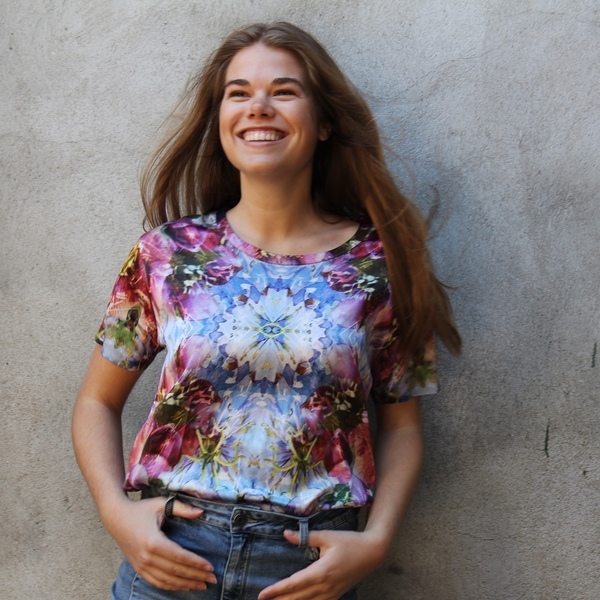 Impossible flower T-shirt